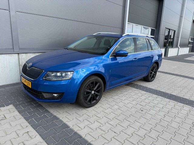 Skoda - octavia combi - 1.4 tsi grt elegance busines - personenauto - 2013 - afbeelding 1 van  27