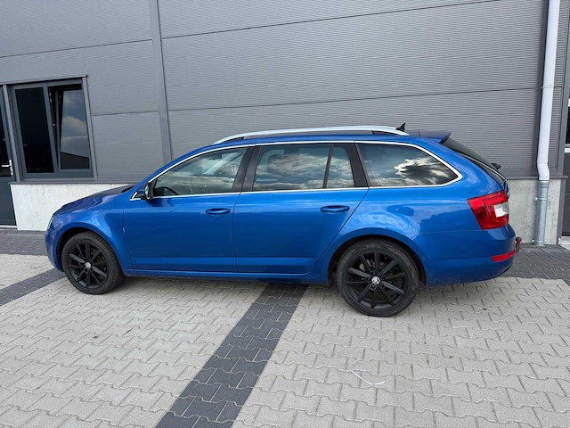 Skoda - octavia combi - 1.4 tsi grt elegance busines - personenauto - 2013 - afbeelding 12 van  27