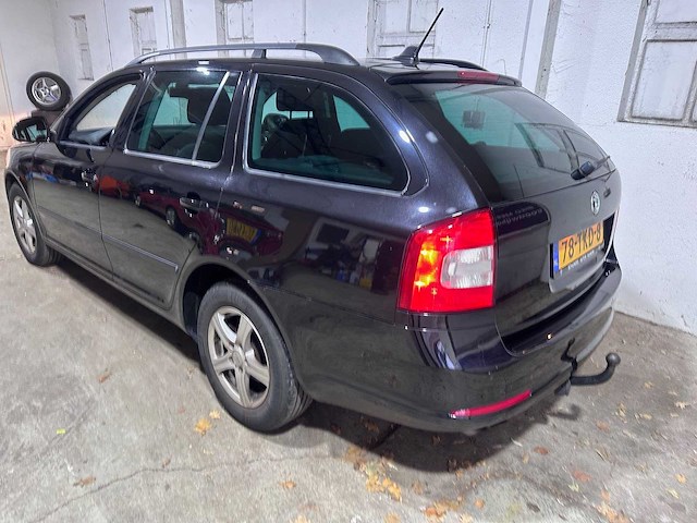 Skoda - octavia combi - 1.4 tsi gr.t.amb.bns - 78-tkd-8 - afbeelding 13 van  19