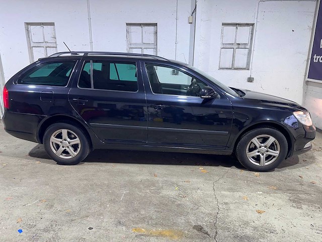 Skoda - octavia combi - 1.4 tsi gr.t.amb.bns - 78-tkd-8 - afbeelding 16 van  19
