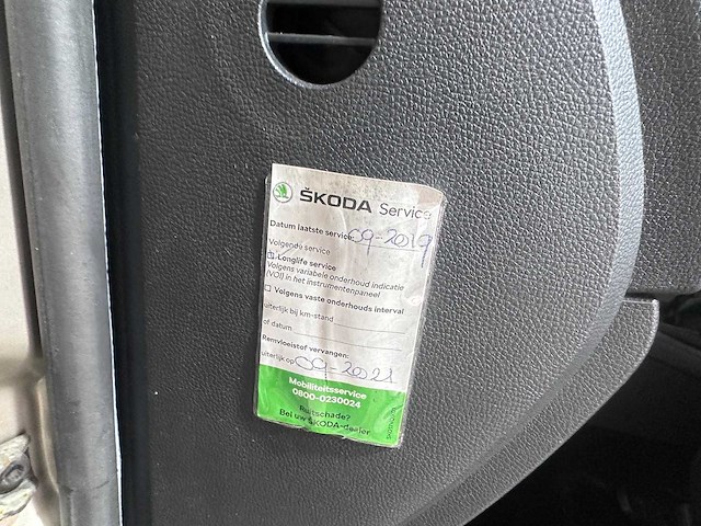 Skoda - octavia combi - 1.6 ambiente - 37-sp-dk - 2006 - afbeelding 10 van  18