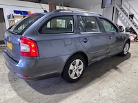 Skoda - octavia combi - 1.6 tdi gr.t.amb.bns - 45-tjv-4- 2012 - afbeelding 13 van  16