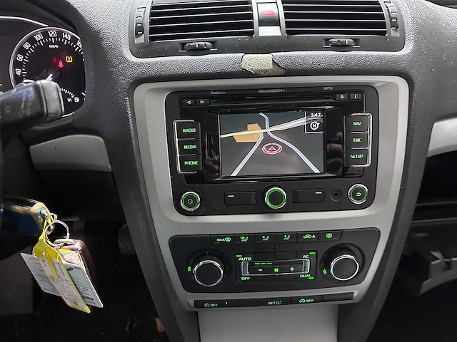 Skoda - octavia combi - 1.6 tdi gr.t.amb.bns - 45-tjv-4- 2012 - afbeelding 4 van  20