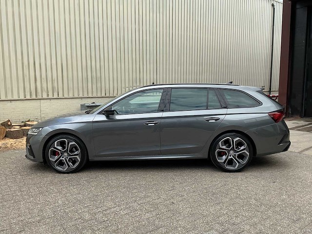 Skoda - octavia combi - 4x4 rs plus 2.0 tdi - car - 2023 - afbeelding 23 van  33