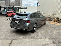 Skoda - octavia combi - 4x4 rs plus 2.0 tdi - car - 2023 - afbeelding 30 van  33