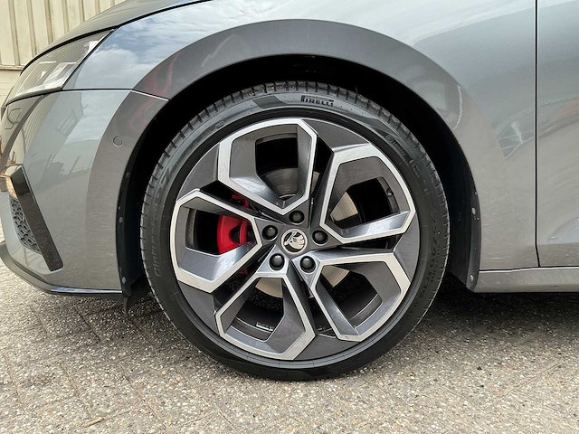 Skoda - octavia combi - 4x4 rs plus 2.0 tdi - car - 2023 - afbeelding 33 van  33