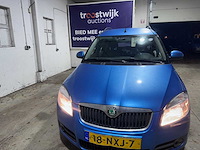 Skoda - roomster - 1.4-16v tour - 18-nxj-7 - afbeelding 17 van  19