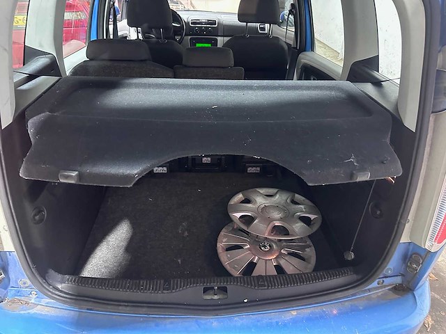 Skoda - roomster - 1.4-16v tour - 18-nxj-7 - afbeelding 8 van  19