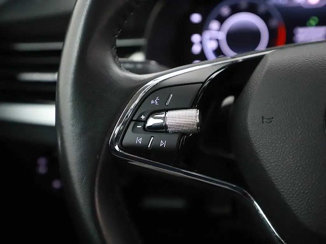 Skoda - scala - 1.0 tsi ambition - car - 2021|l-715-ls|iaw - afbeelding 17 van  26