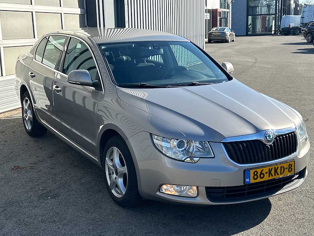 Skoda - superb - 1.8 tsi comfort - car - 2010 - afbeelding 20 van  30