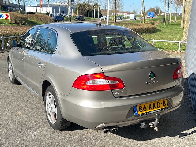 Skoda - superb - 1.8 tsi comfort - car - 2010 - afbeelding 23 van  30