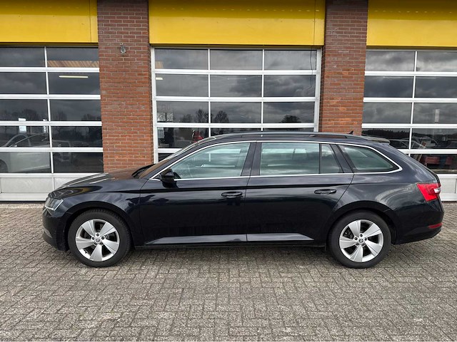 Skoda - superb combi - 1.4 tsi act amb. bns - personenauto - 2016 - afbeelding 8 van  21
