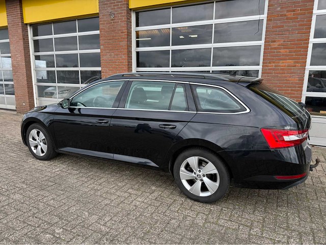 Skoda - superb combi - 1.4 tsi act amb. bns - personenauto - 2016 - afbeelding 16 van  21