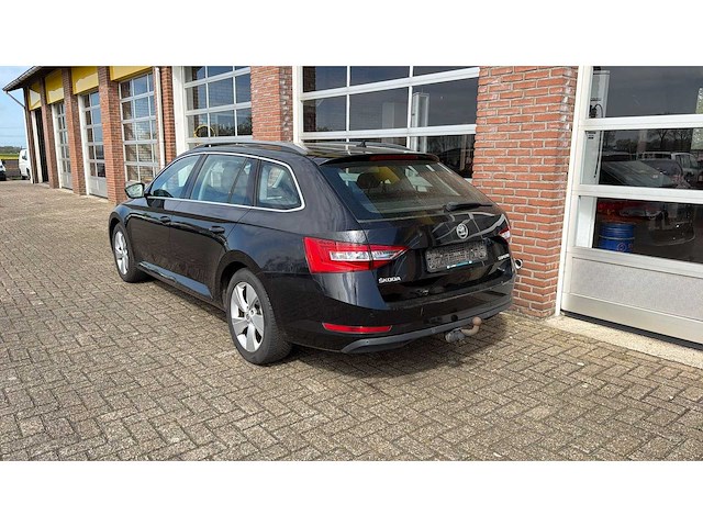 Skoda - superb combi - 1.4 tsi act amb. bns - personenauto - 2016 - afbeelding 21 van  21