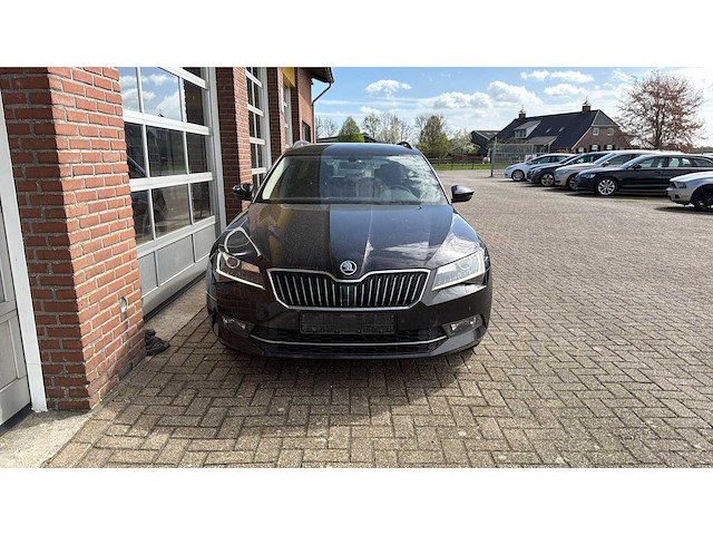 Skoda - superb combi - 1.4 tsi act amb. bns - personenauto - 2016 - afbeelding 22 van  26