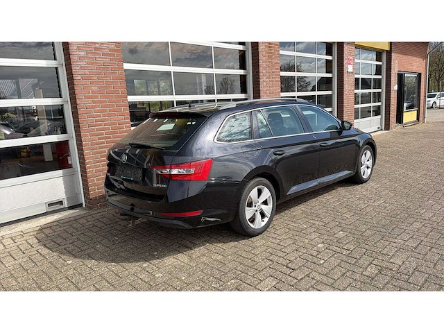 Skoda - superb combi - 1.4 tsi act amb. bns - personenauto - 2016 - afbeelding 24 van  26