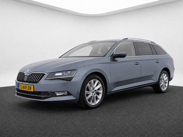 Skoda - superb combi - 1.5 tsi act amb. bns - l-611-zn- 2019 iaw - afbeelding 13 van  15