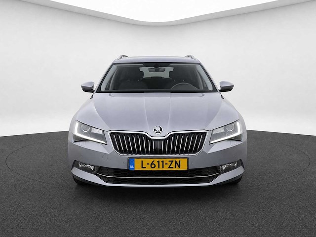 Skoda - superb combi - 1.5 tsi act amb. bns - l-611-zn- 2019 iaw - afbeelding 10 van  15