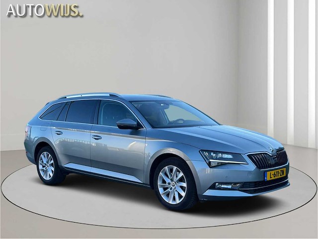 Skoda - superb combi - 1.5 tsi act amb. bns - l-611-zn- 2019 iaw - afbeelding 10 van  15