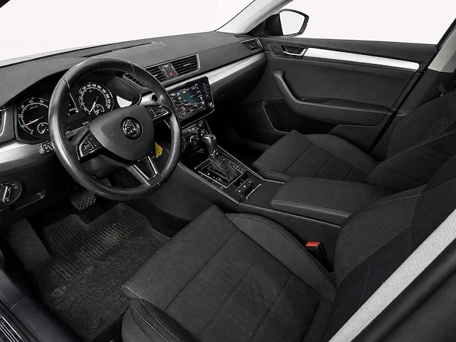 Skoda - superb combi - 1.5 tsi act amb. bns l-611-zn 2019 iaw - afbeelding 14 van  15