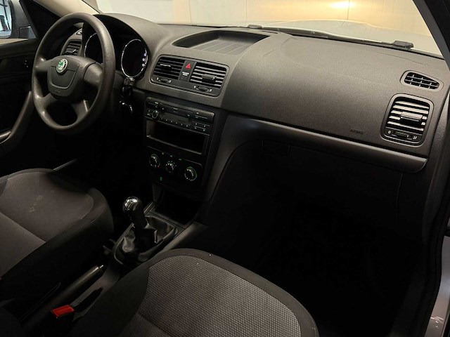 Skoda - yeti - 1.2 tsi active 2010 h-385-fz iaw - afbeelding 6 van  20