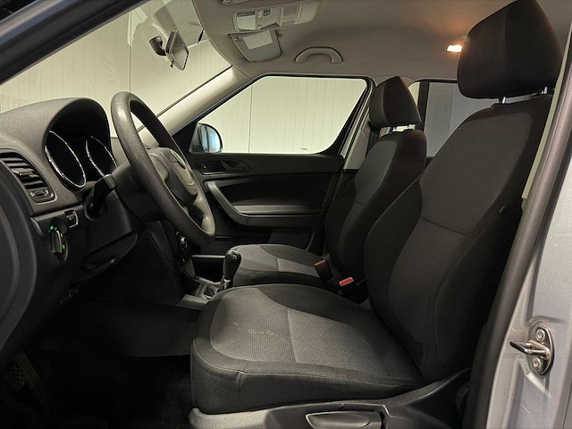 Skoda - yeti - 1.2 tsi active 2010 h-385-fz iaw - afbeelding 6 van  18