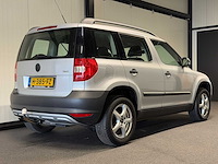 Skoda - yeti - 1.2 tsi active 2010 h-385-fz iaw - afbeelding 11 van  18
