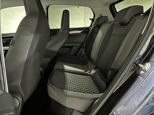 Skoda citigo 1.0 greentech ambition 5d 60pk 2018 (origineel-nl + 1e eigenaar), rz-905-v - afbeelding 7 van  12