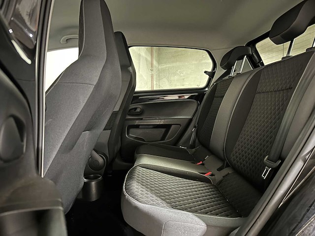 Skoda citigo 1.0 greentech fresh 60pk 2016 (origineel-nl), jh-575-l - afbeelding 22 van  46