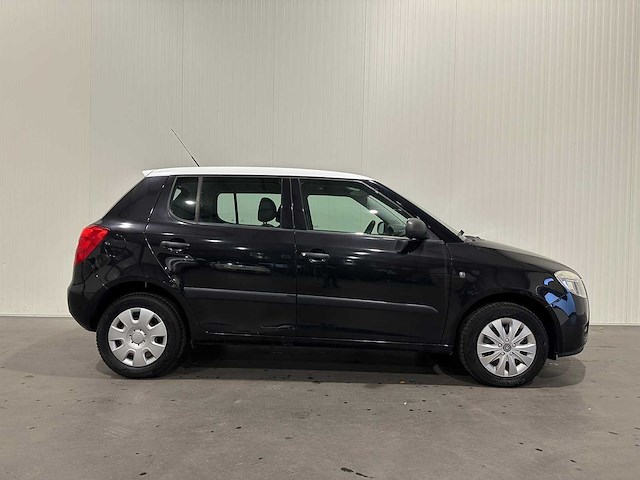 Skoda fabia 1.2 comfort 9-srj-57 - afbeelding 16 van  19