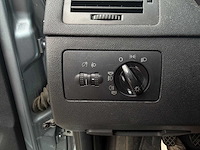 Škoda fabia 1.4-16v elegance | z-250-dx i - afbeelding 13 van  18