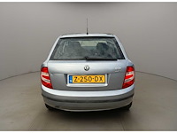 Škoda fabia 1.4-16v elegance | z-250-dx i - afbeelding 14 van  18