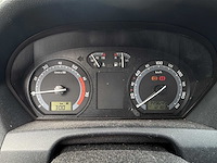 Škoda fabia 1.4-16v elegance | z-250-dx i - afbeelding 18 van  18