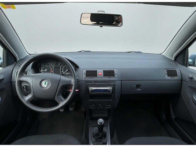Škoda fabia 1.4-16v elegance | z-250-dx i - afbeelding 3 van  18