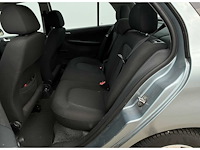 Škoda fabia 1.4-16v elegance | z-250-dx i - afbeelding 7 van  18
