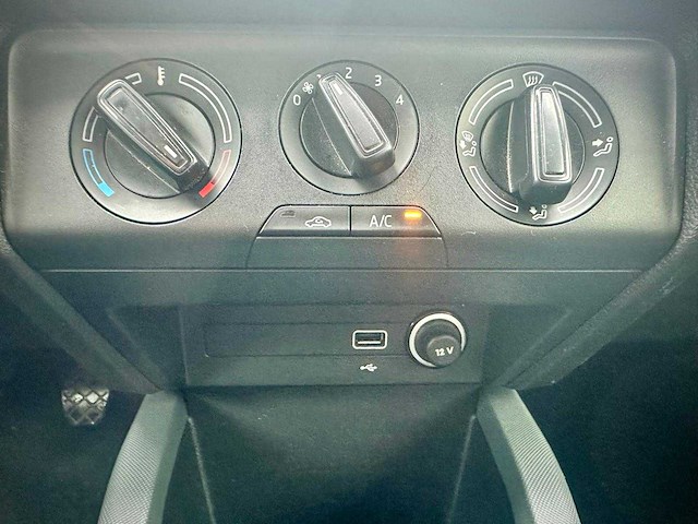 Skoda fabia combi 1.0 active; xp-975-h - afbeelding 3 van  14