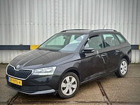 Skoda fabia combi 1.0 active; xp-975-h