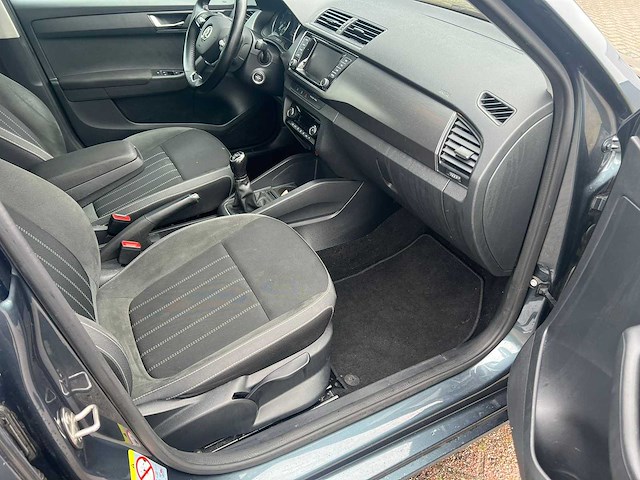Skoda fabia combi 1.0 tsi style, k-657-kz - afbeelding 17 van  24