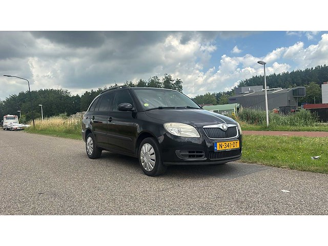 Skoda fabia combi 1.2-12v go 2010 | n-341-dt i - afbeelding 3 van  13