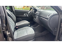 Skoda fabia combi 1.2-12v go 2010 | n-341-dt i - afbeelding 12 van  13
