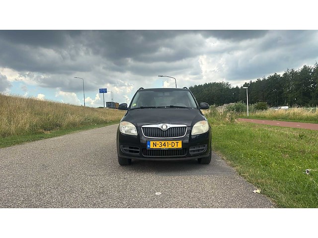 Skoda fabia combi 1.2-12v go 2010 | n-341-dt i - afbeelding 13 van  13