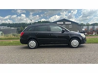 Skoda fabia combi 1.2-12v go 2010 | n-341-dt i - afbeelding 4 van  13