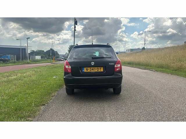 Skoda fabia combi 1.2-12v go 2010 | n-341-dt i - afbeelding 5 van  13