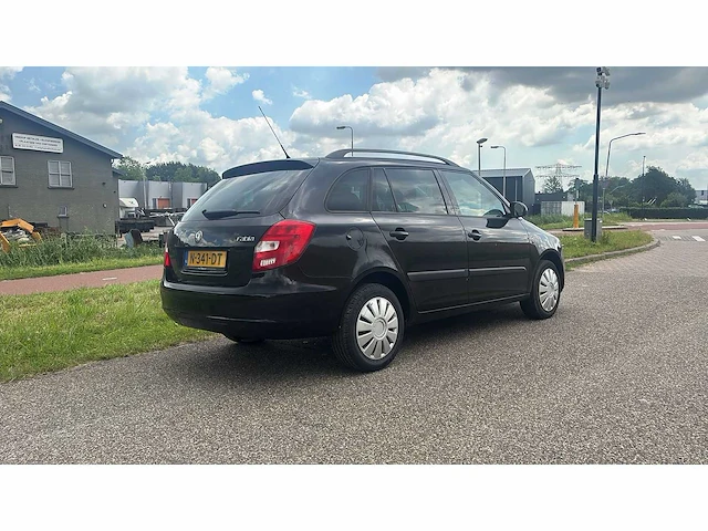 Skoda fabia combi 1.2-12v go 2010 | n-341-dt i - afbeelding 6 van  13