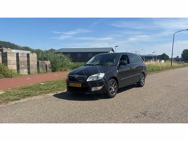 Skoda fabia combi 1.2 tdi greenline 2011 | 10-pdf-2 i - afbeelding 1 van  13