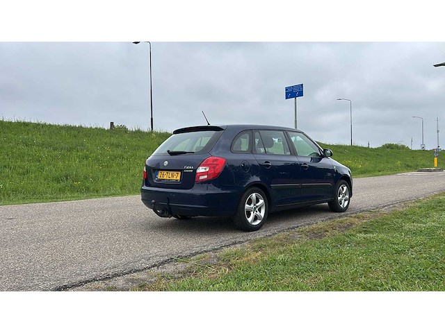 Skoda fabia combi 1.2 tdi greenline 2012 | 26-tln-7 i - afbeelding 3 van  14