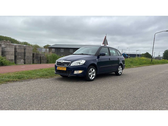Skoda fabia combi 1.2 tdi greenline 2012 | 26-tln-7 i - afbeelding 1 van  14