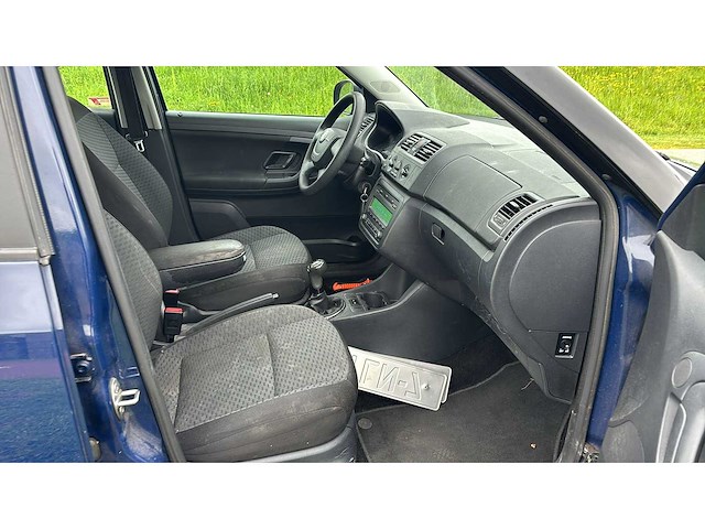 Skoda fabia combi 1.2 tdi greenline 2012 | 26-tln-7 i - afbeelding 12 van  14