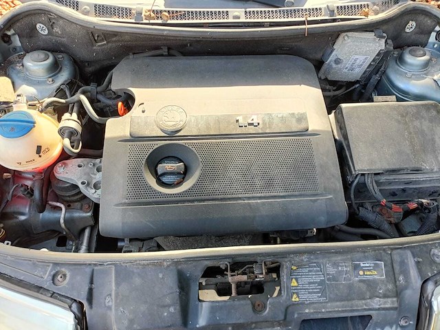 Skoda fabia combi 1.4-16v ambiente , 73-rh-sr - afbeelding 9 van  17