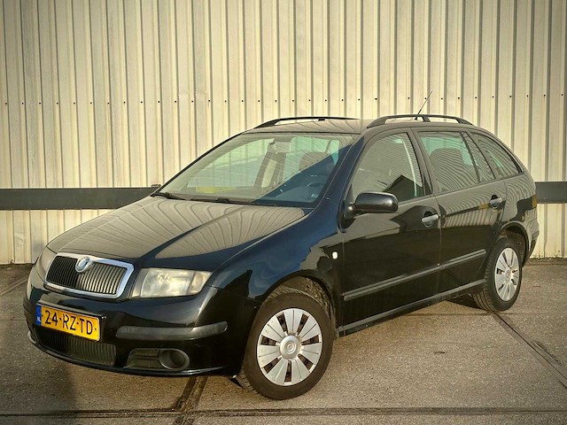 Skoda fabia combi 1.4 16v equipe, 24-rz-td - afbeelding 1 van  13